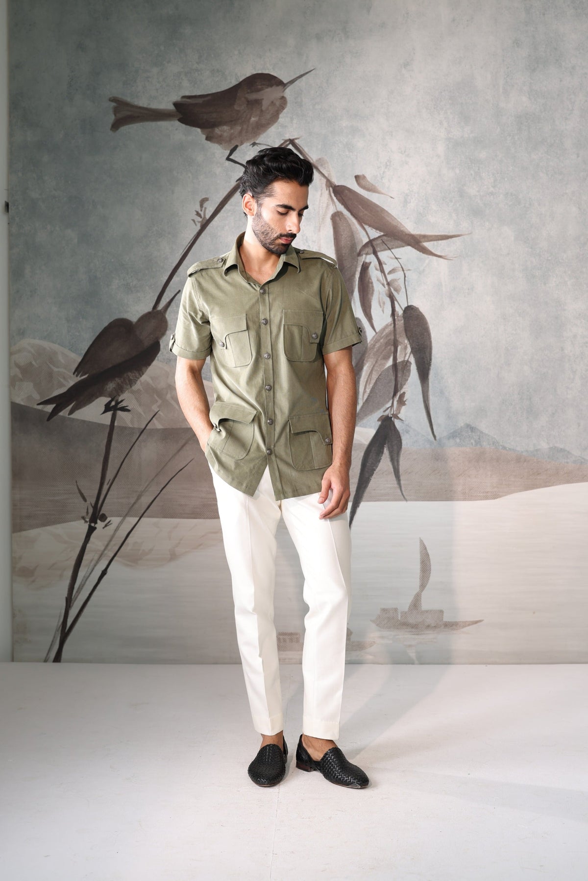 Plain shirt with patch pockets