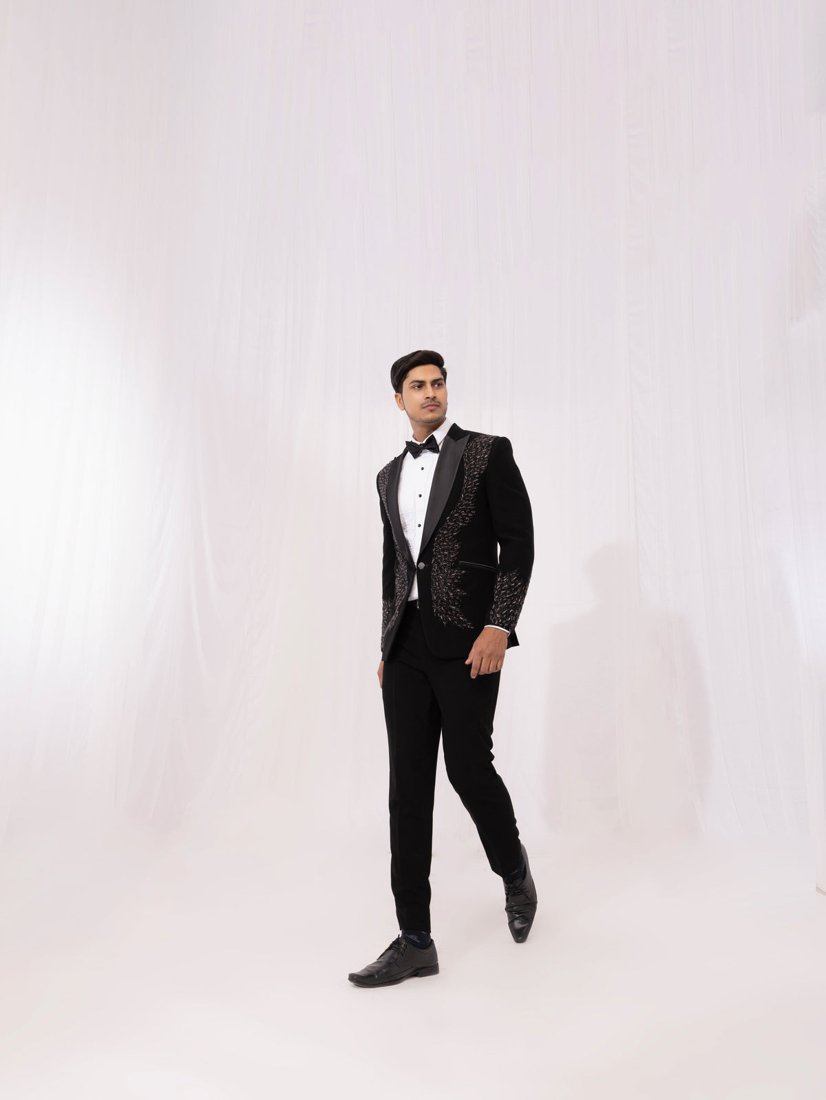 THE BLACK TUXEDO