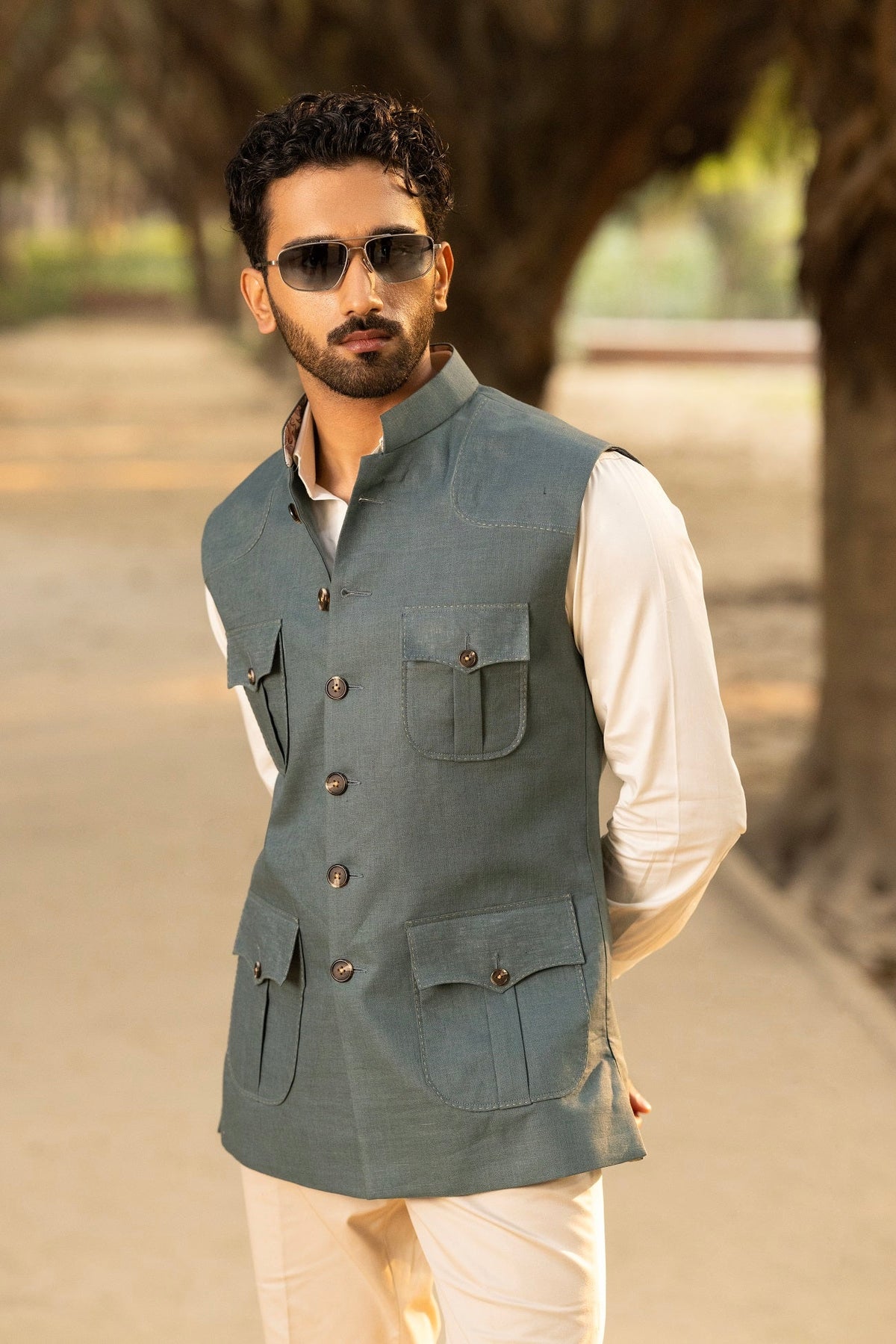 GREY SADRI WITH FOUR POCKETS