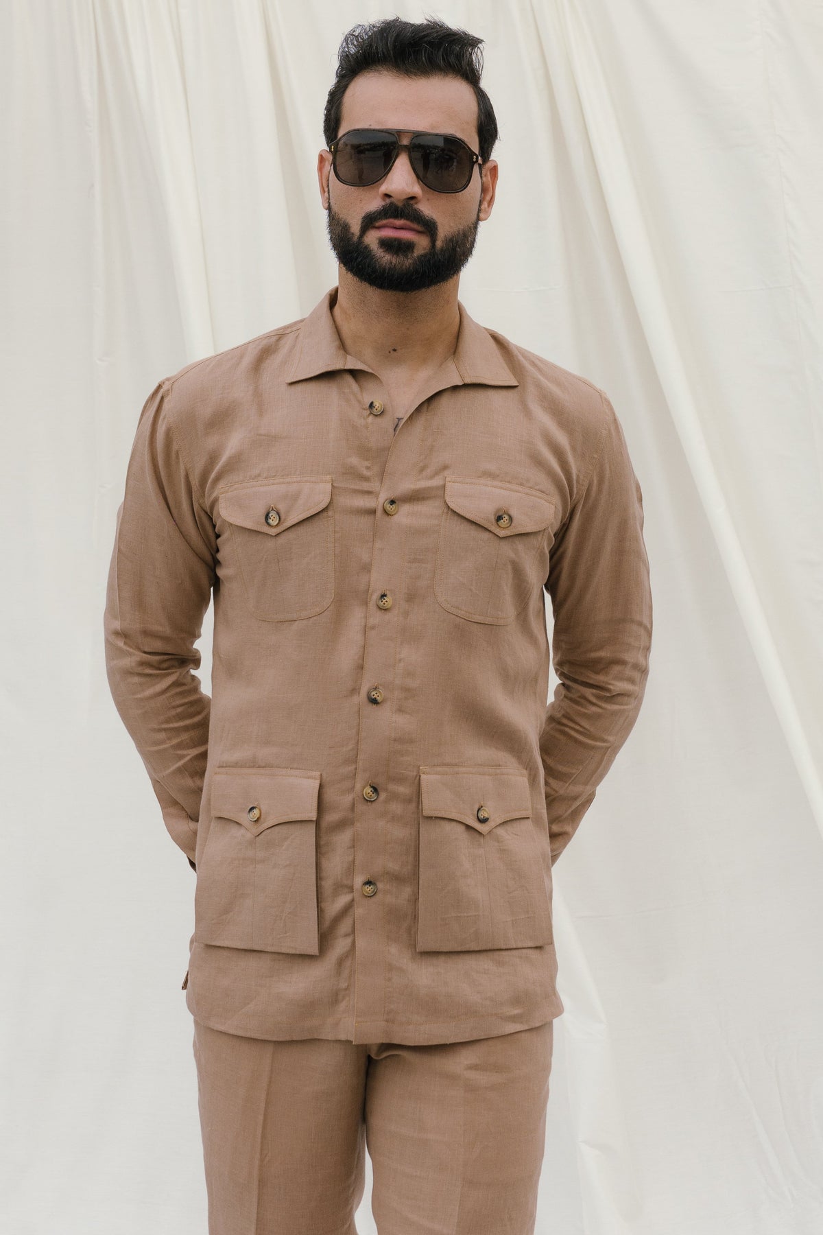 Men's 4-Pocket Safari Shirt with Classic Shirt Collar