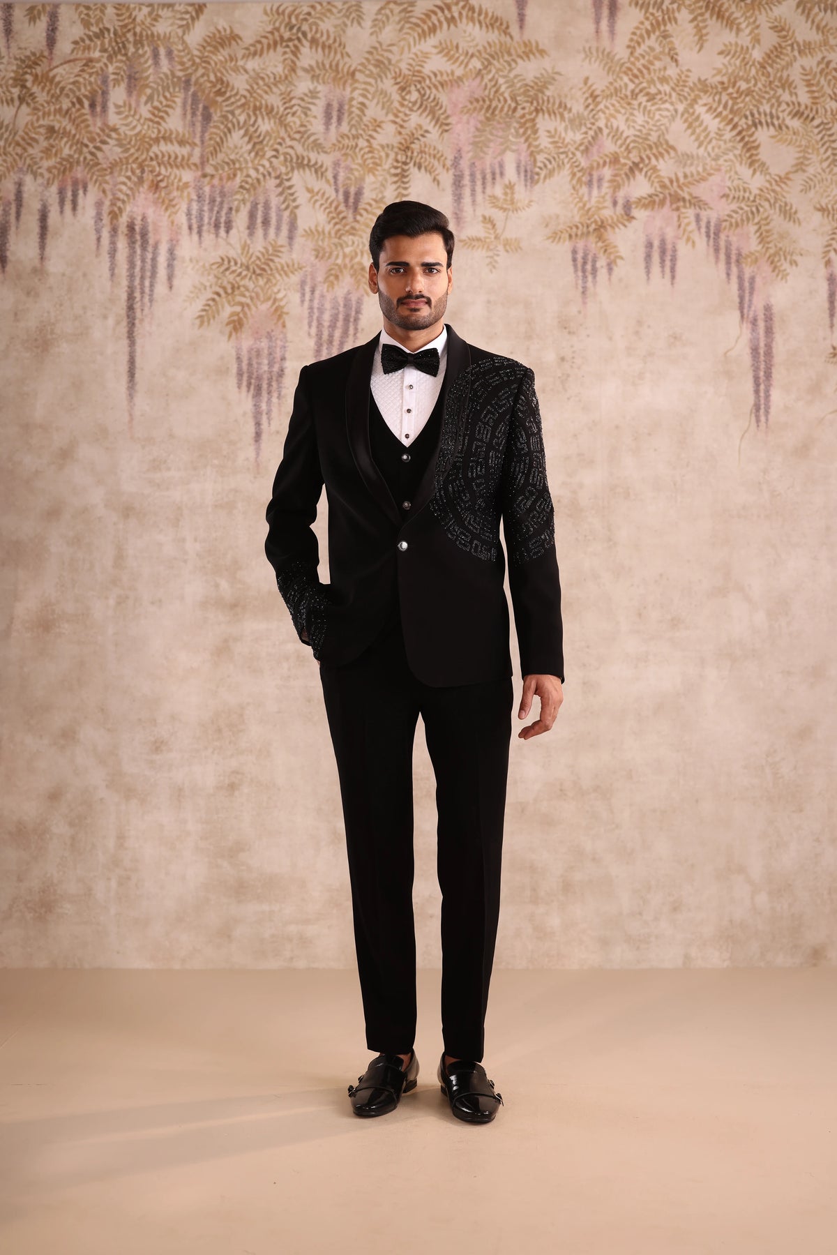 Black Embroidered Shawl Lapel Tuxedo for Men