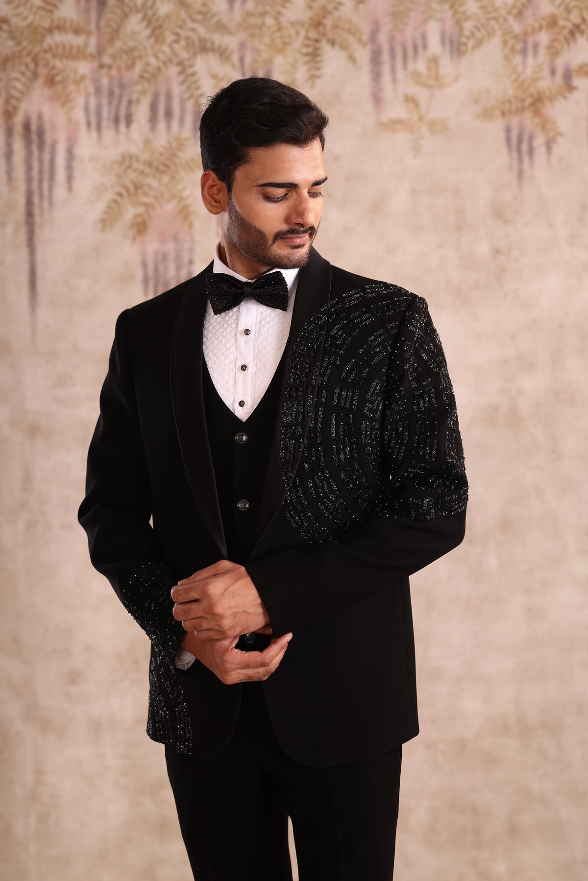 Black Embroidered Shawl Lapel Tuxedo for Men